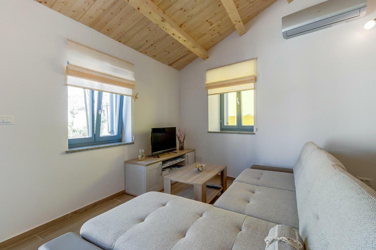 Apartments Relax Veli Lošinj Dış mekan fotoğraf