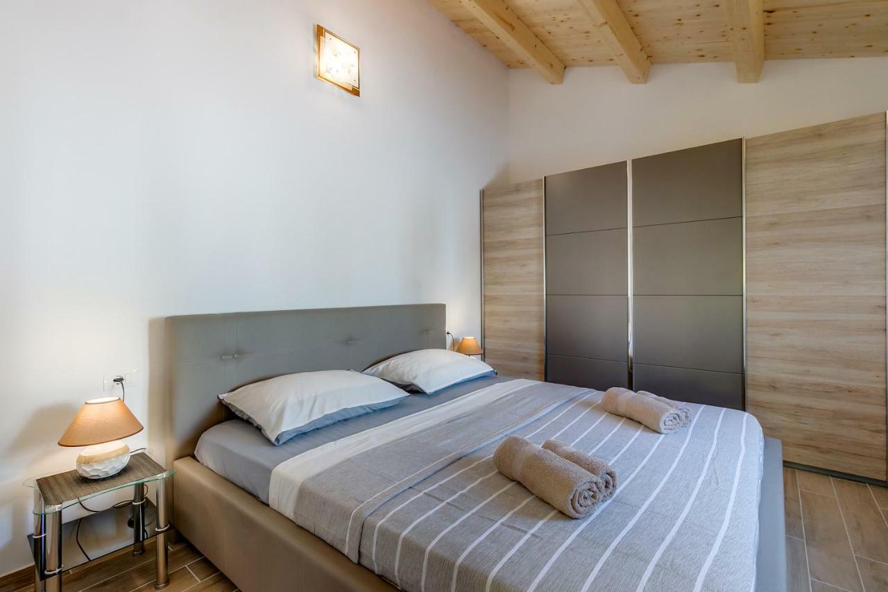 Apartments Relax Veli Lošinj Dış mekan fotoğraf