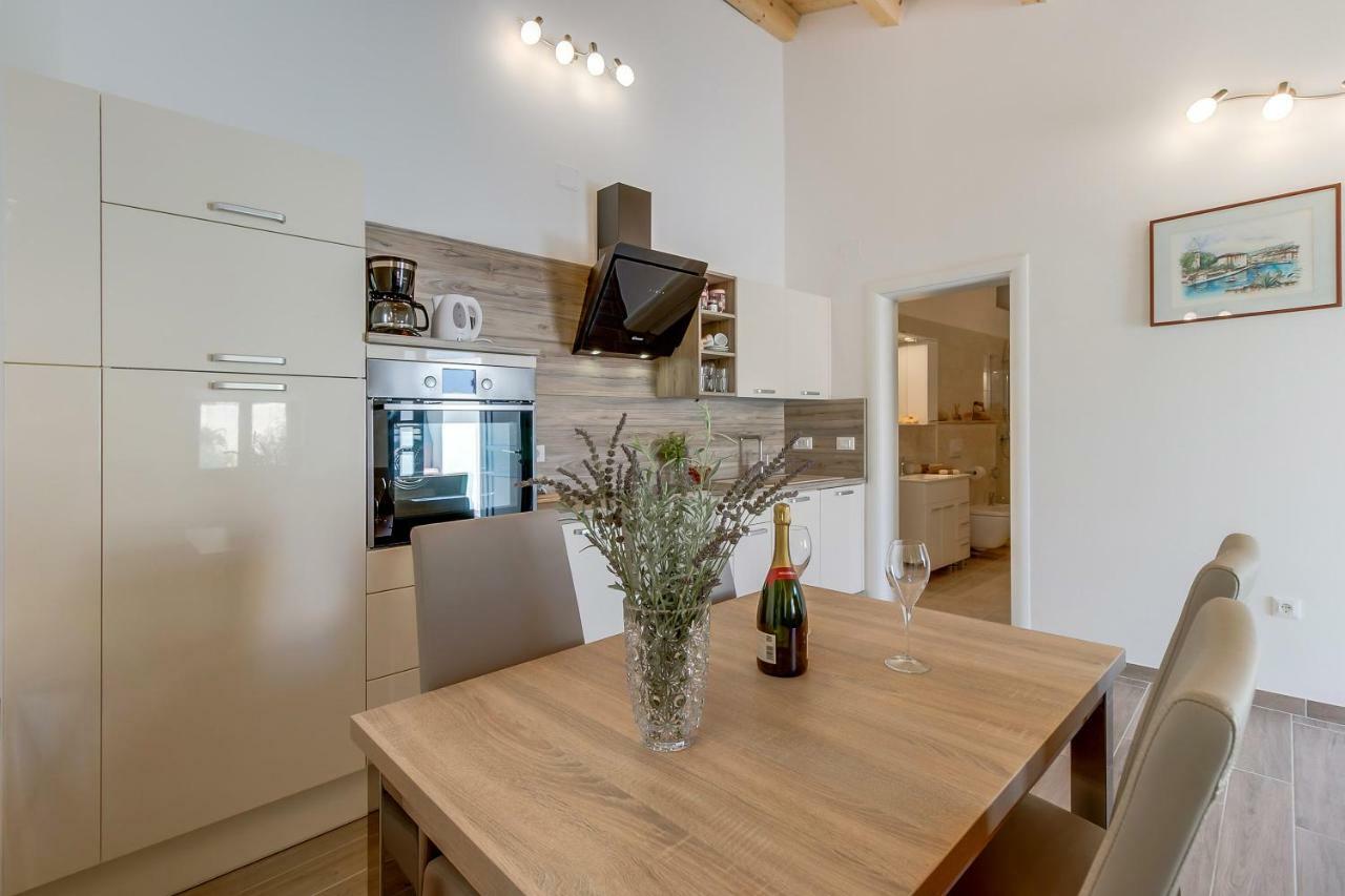 Apartments Relax Veli Lošinj Dış mekan fotoğraf