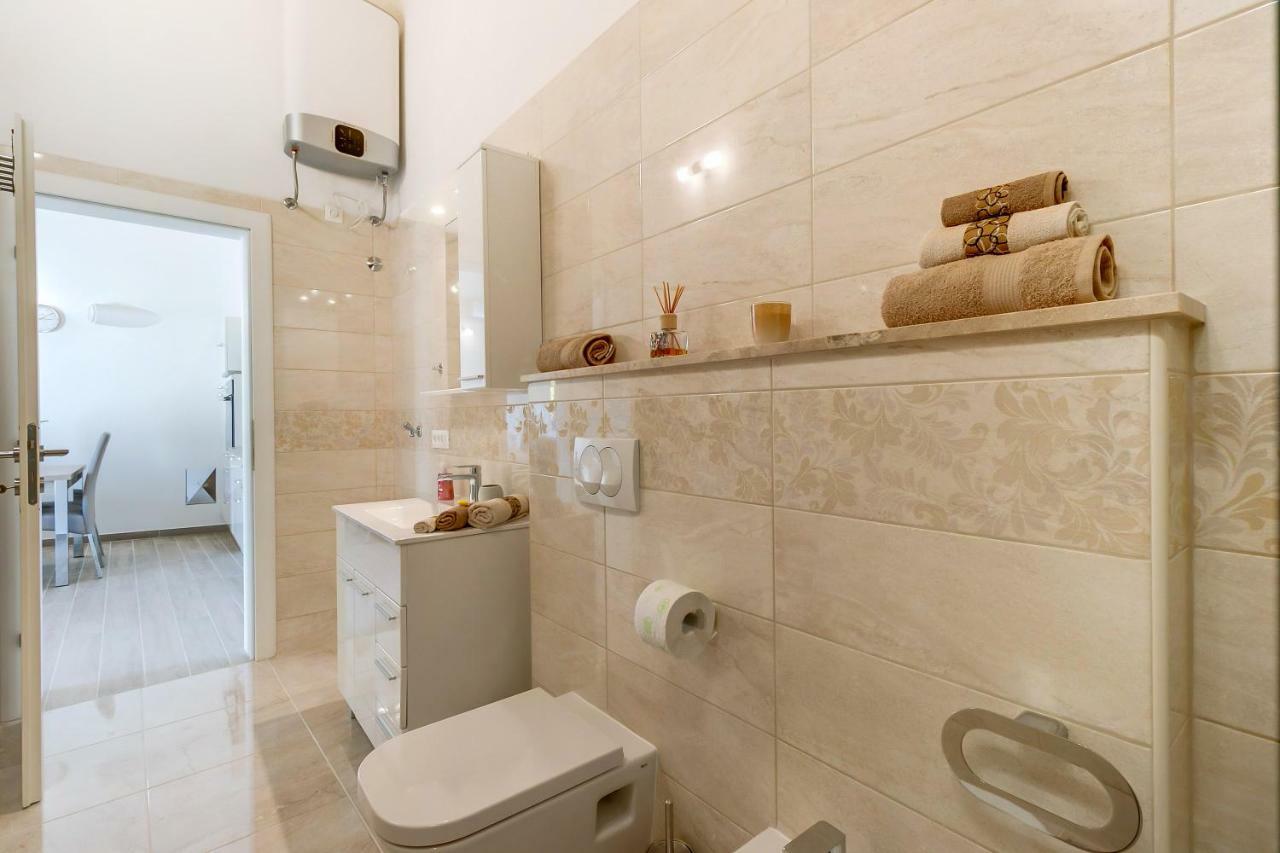 Apartments Relax Veli Lošinj Dış mekan fotoğraf