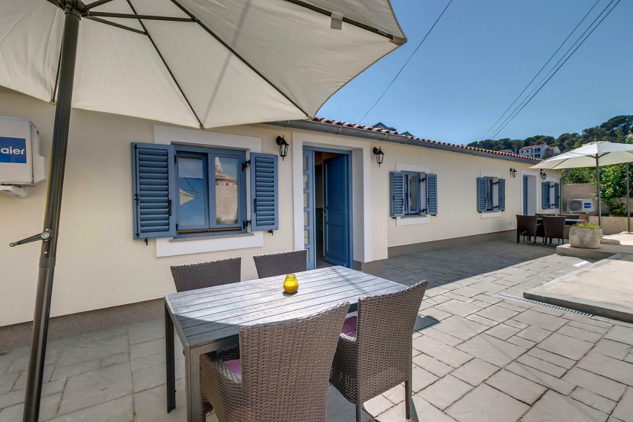Apartments Relax Veli Lošinj Dış mekan fotoğraf