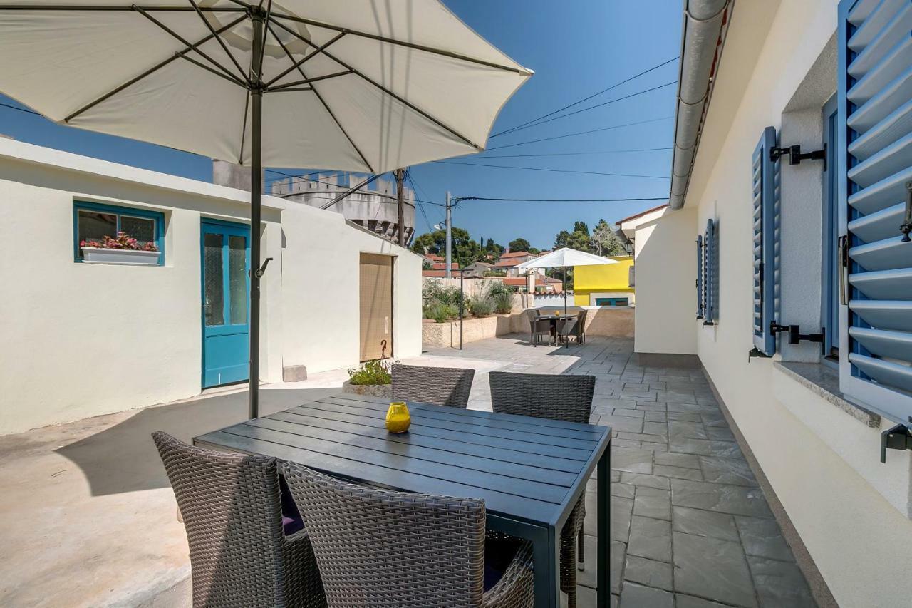 Apartments Relax Veli Lošinj Dış mekan fotoğraf