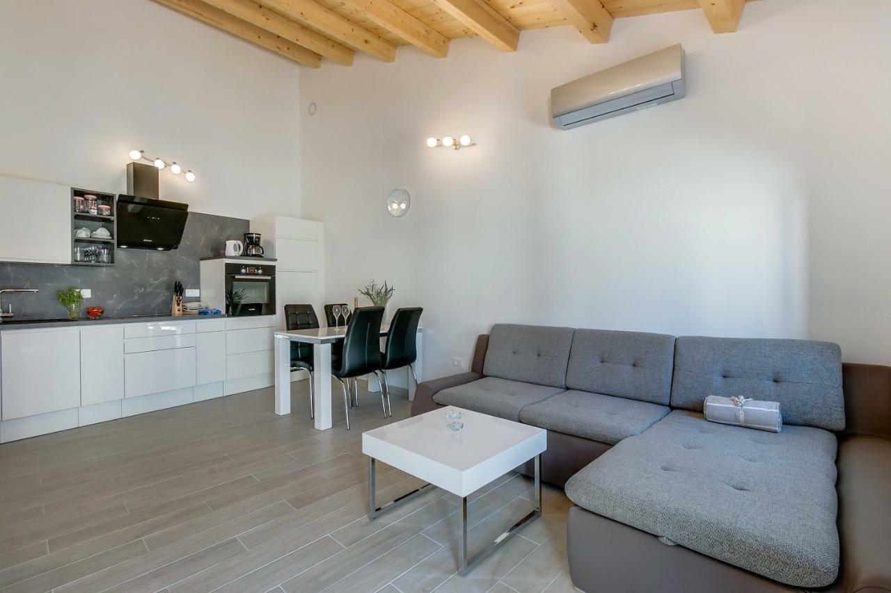 Apartments Relax Veli Lošinj Dış mekan fotoğraf