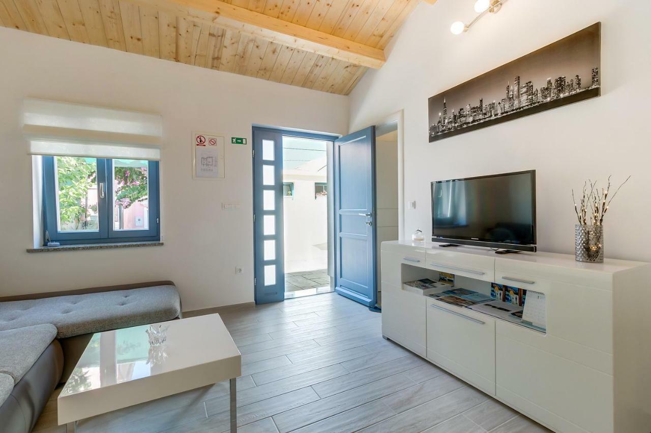 Apartments Relax Veli Lošinj Dış mekan fotoğraf