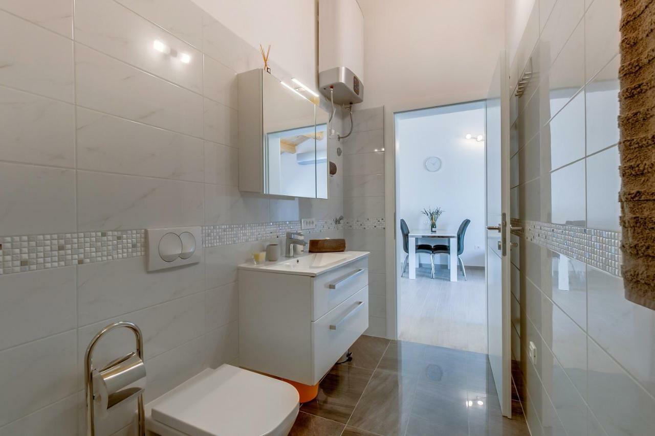 Apartments Relax Veli Lošinj Dış mekan fotoğraf